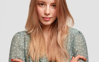 Glatte Haare frisieren: Die besten Styling-Tipps