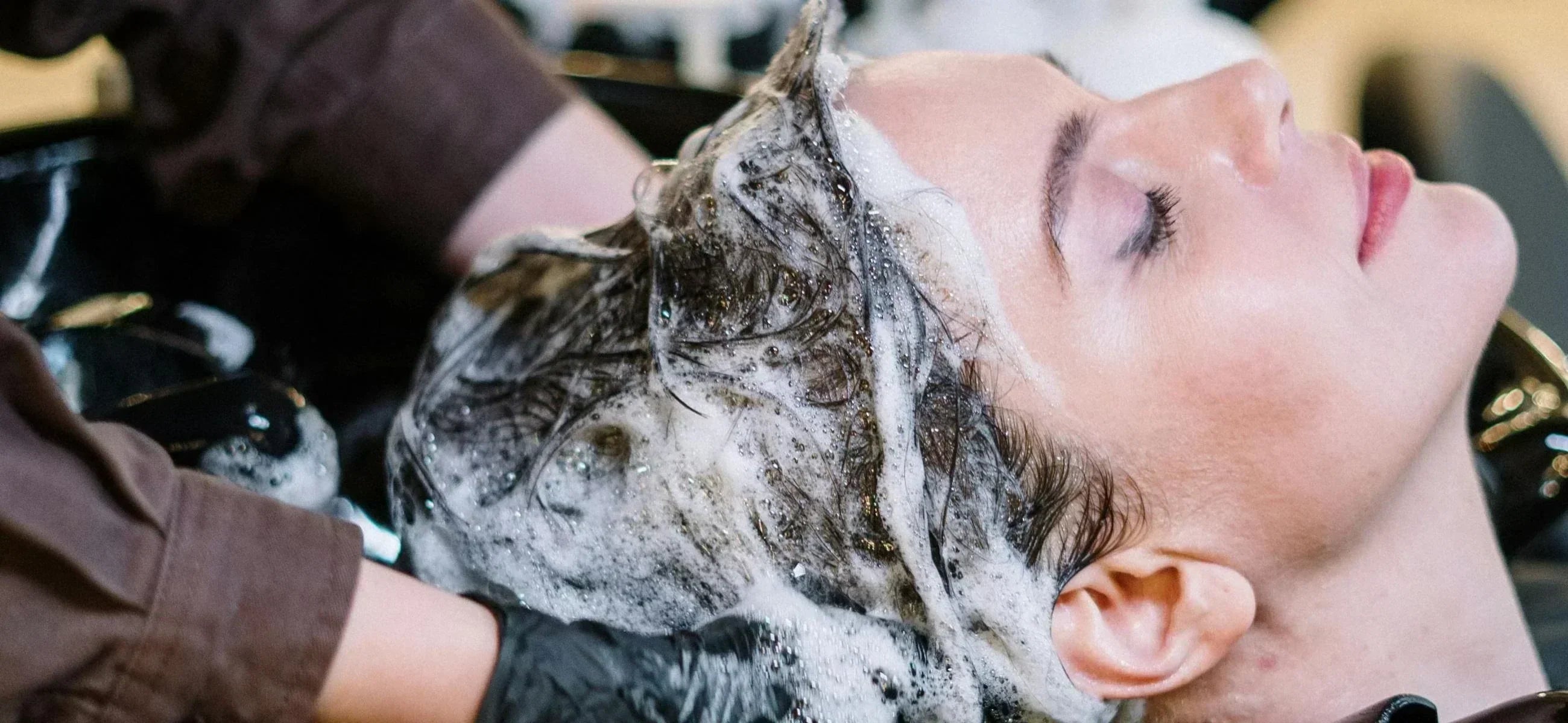 Was ist Frizz? Ursachen und Lösungen